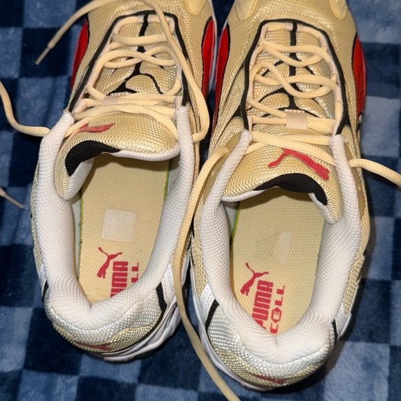 Puma Sneakers in Red and Tan - Picture 4 of 7